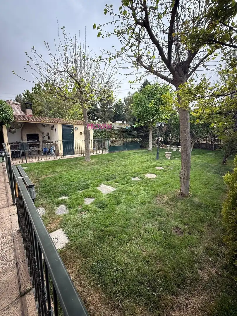 Detached homes for sale in Loeches  with Heating, Private garden and Storage room