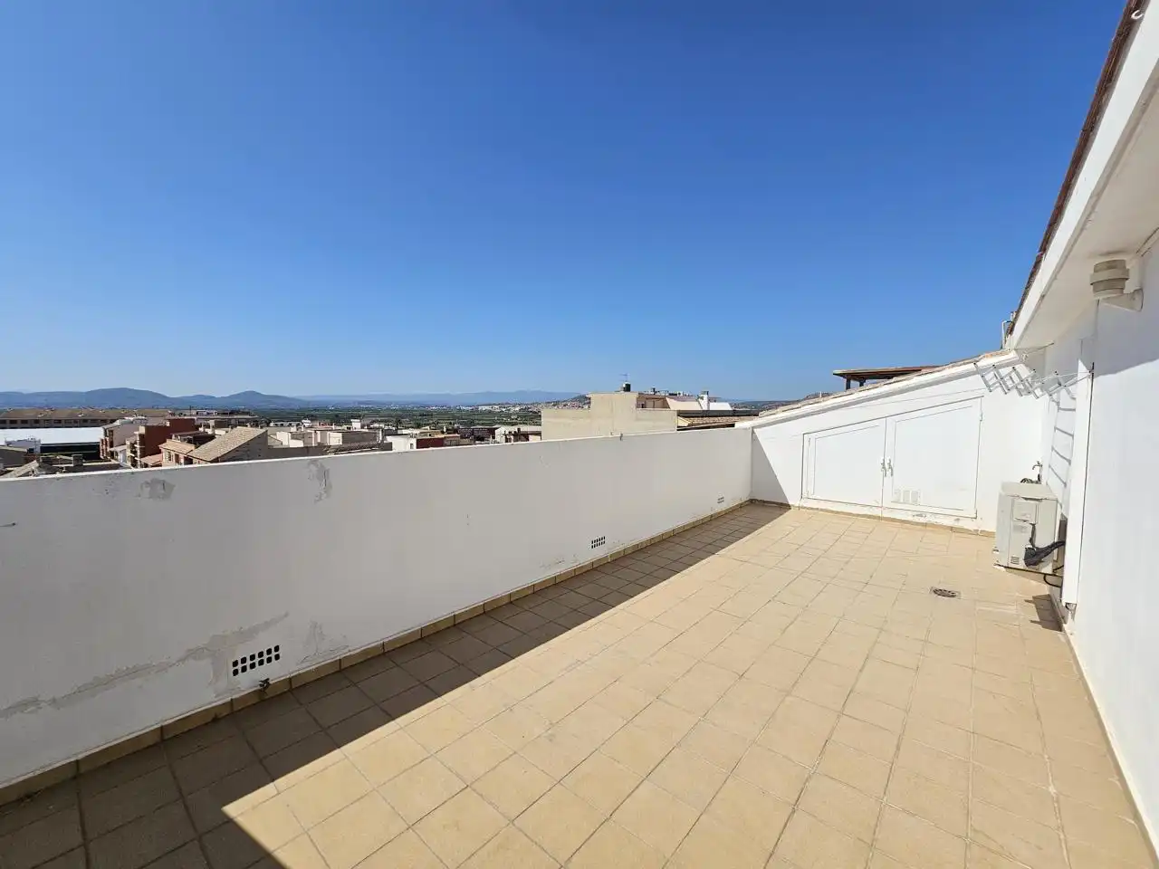 Dachboden zur Miete in Vicario Camarena, Núcleo Urbano