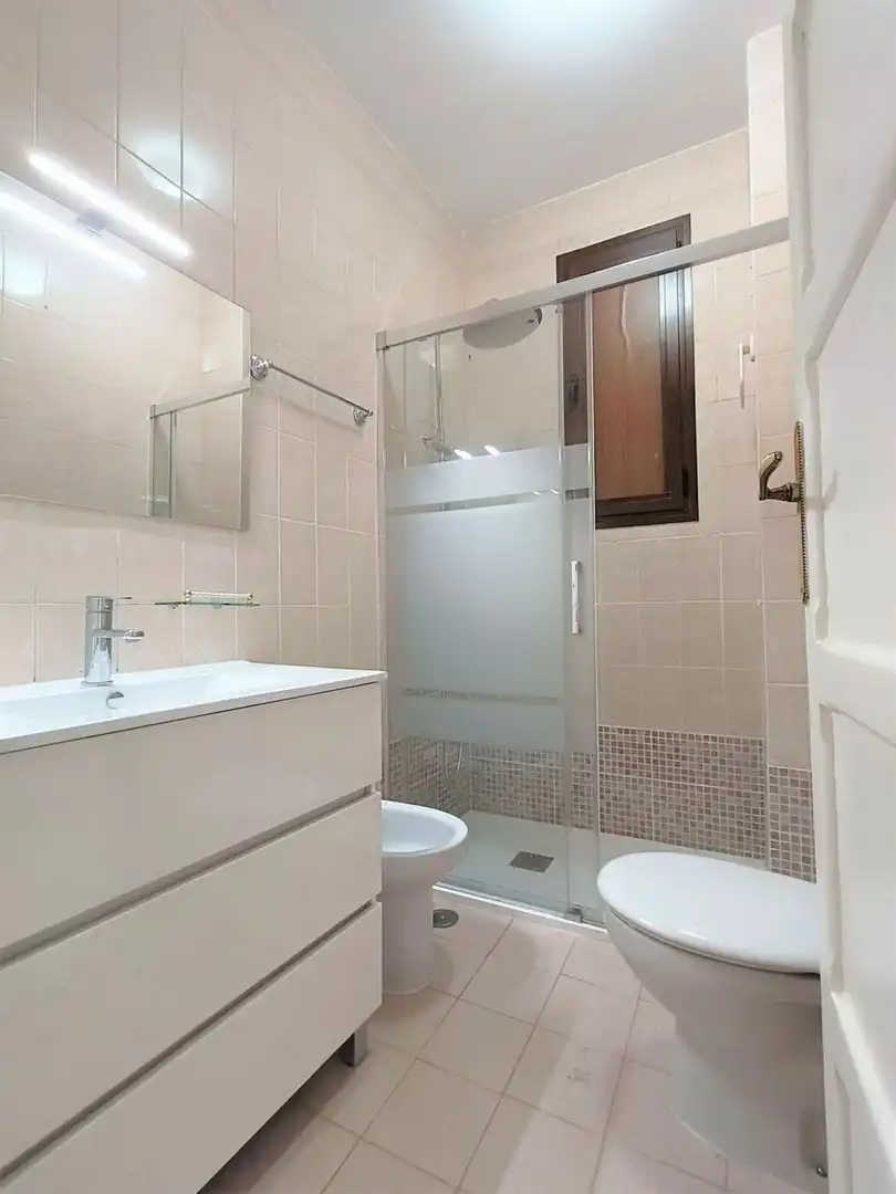 Baño de Piso de alquiler en Madrid con Calefacción