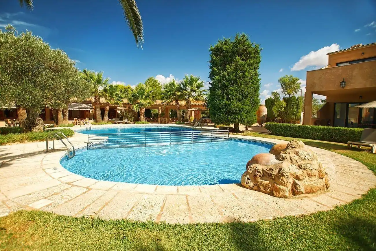 Piscina de Edificio en venta en Ses Salines con Piscina comunitaria