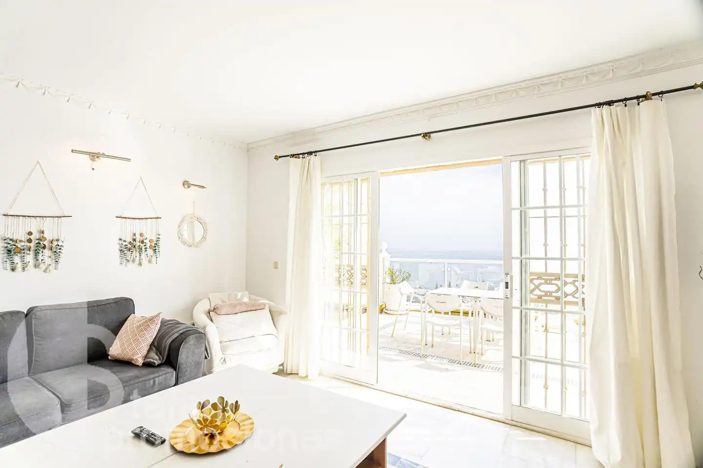 Sala de estar de Casa o chalet en venta en Rincón de la Victoria con Aire acondicionado, Jardín privado y Terraza