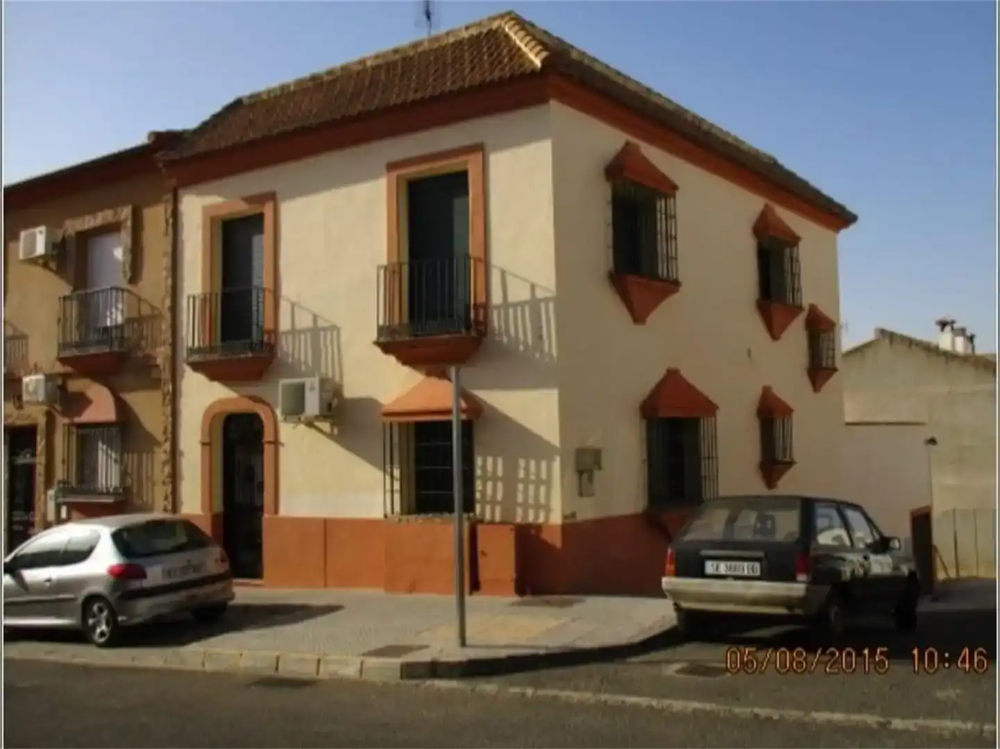 Vista exterior de Casa adosada en venda en Hornachuelos amb Aire condicionat, Traster i Moblat