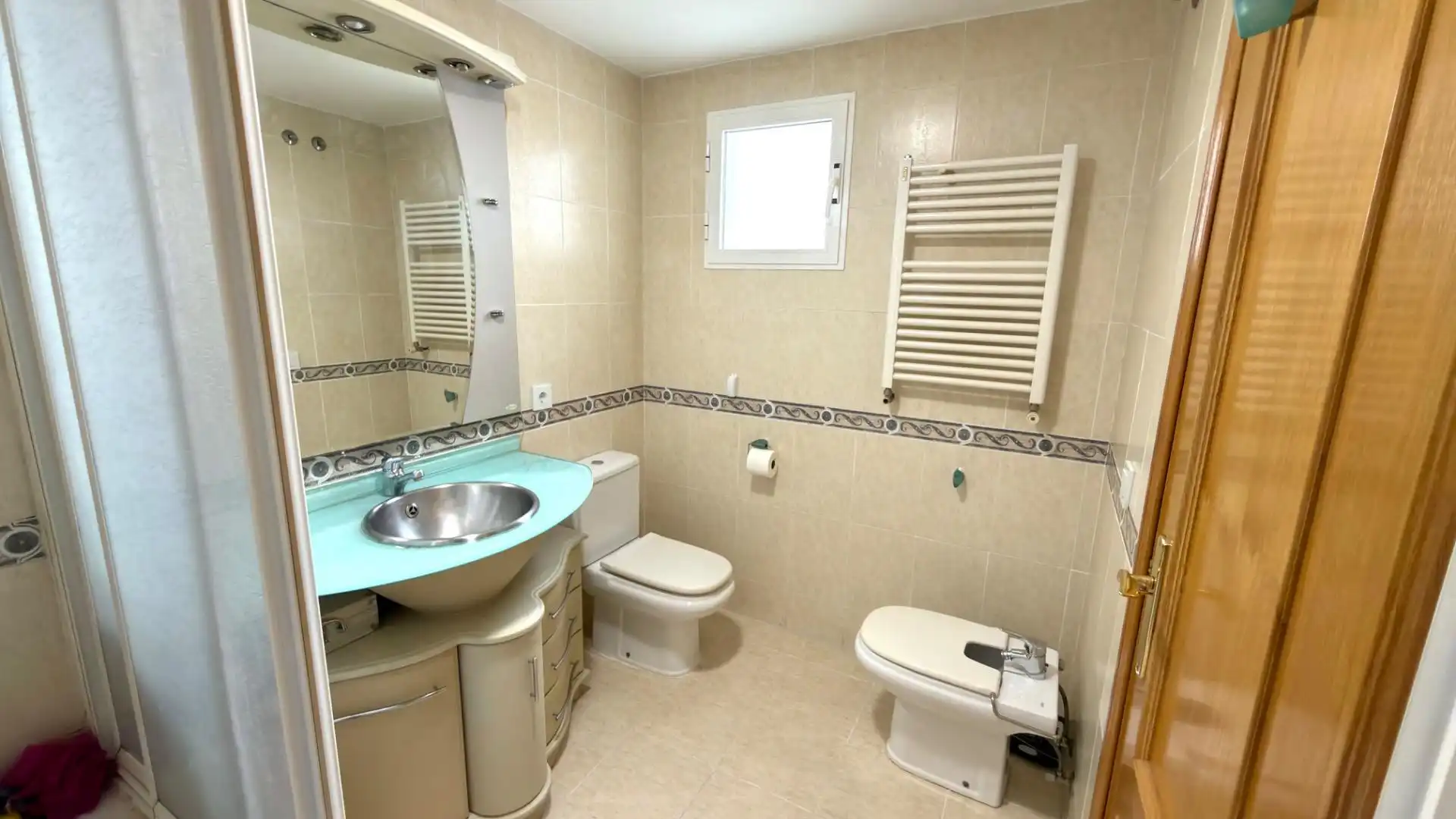 Bathroom of Attic for sale in Burjassot  with Air Conditioner, Heating and Terrace