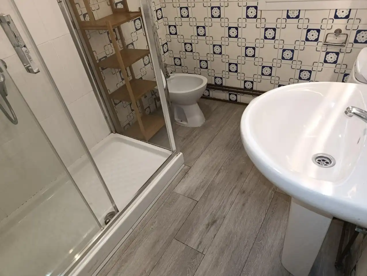 Baño de Planta baja en venta en Madrid
