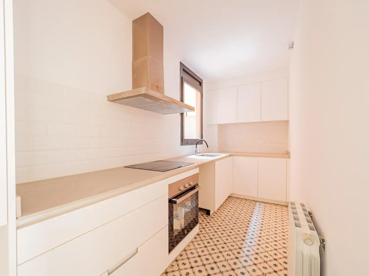 Cocina de Piso de alquiler en Sant Pere de Torelló con Calefacción y Horno