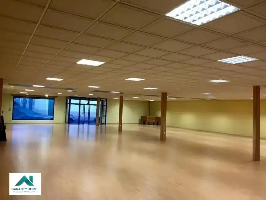 Local comercial en venda a Baena, imagen 2