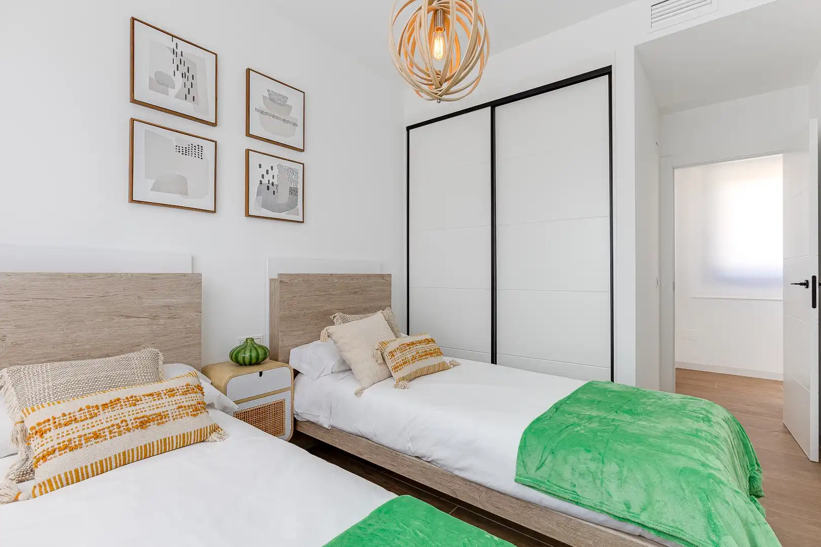 Chalet con piscina en venta en Golf Bahía, imagen 9