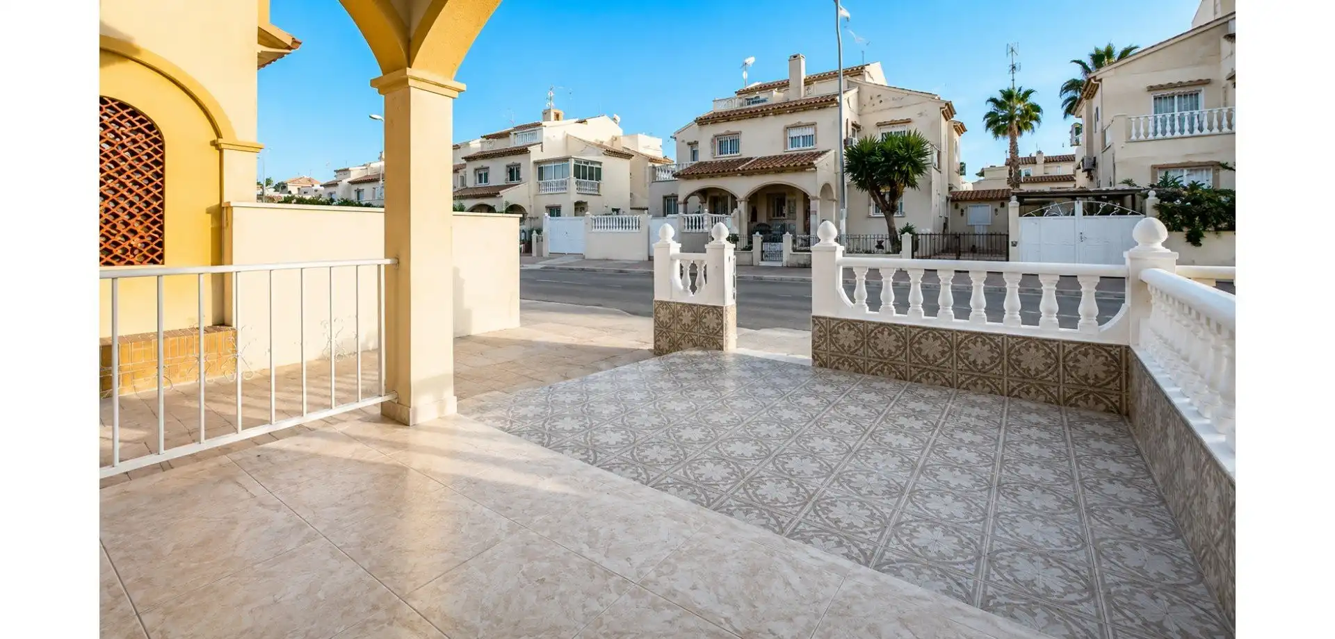 Terrassa de Finca rústica en venda en Orihuela amb Terrassa, Traster i Balcó