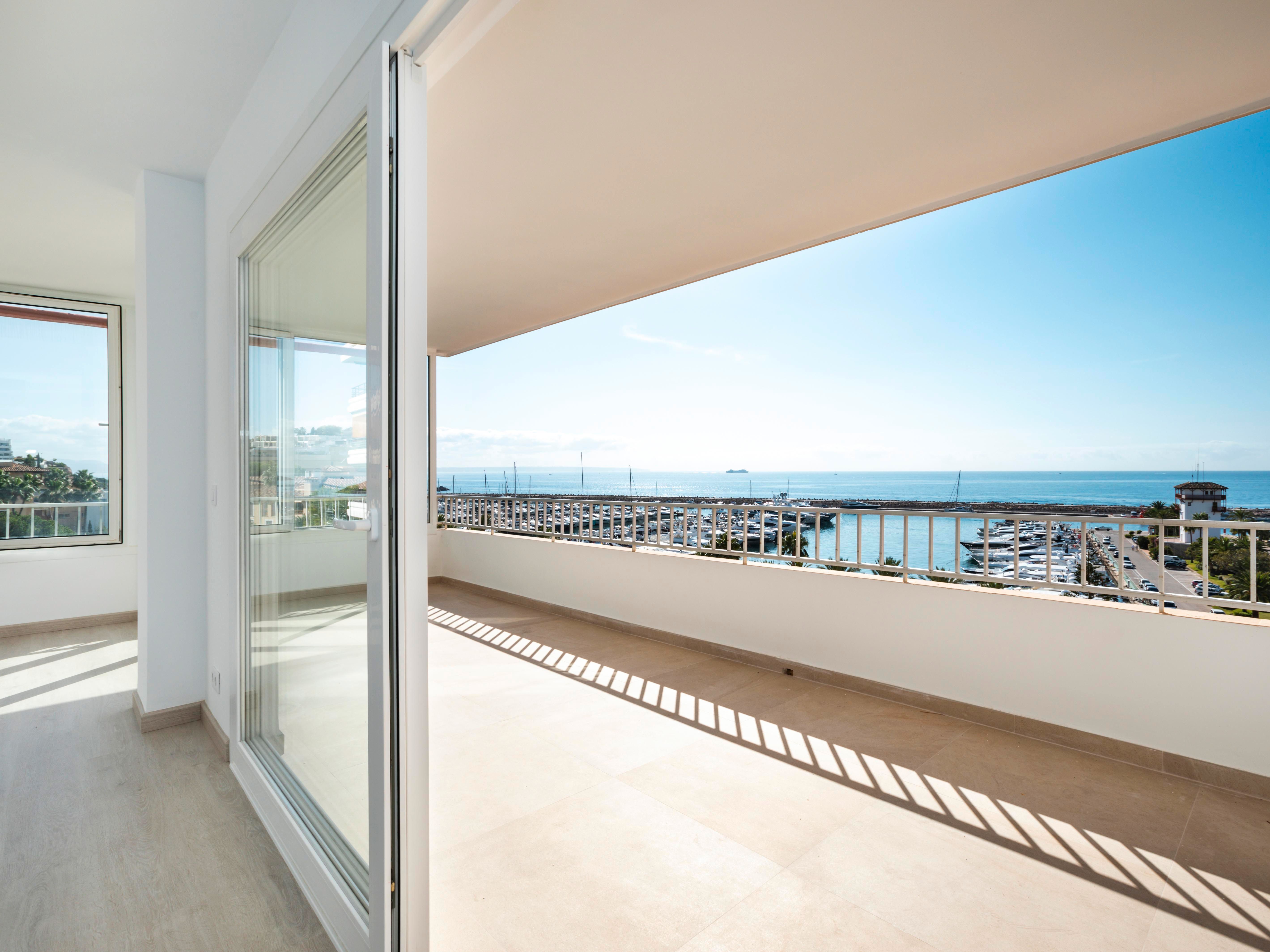 Terrassa de Apartament de lloguer en Calvià amb Aire condicionat i Piscina comunitària