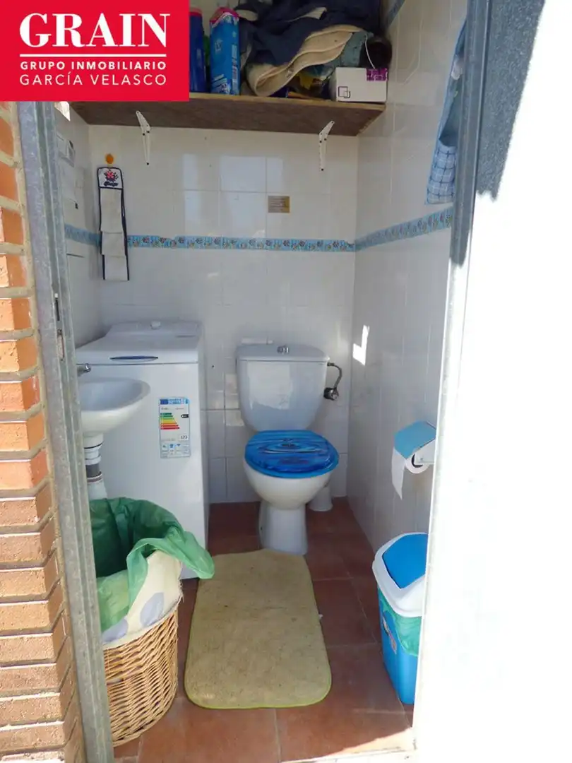 Baño de Casa o chalet en venta en Albacete con Calefacción, Jardín privado y Piscina
