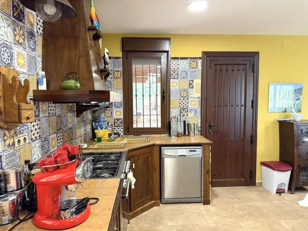Cocina de Finca rústica en venta en Colomera con Calefacción, Terraza y Piscina