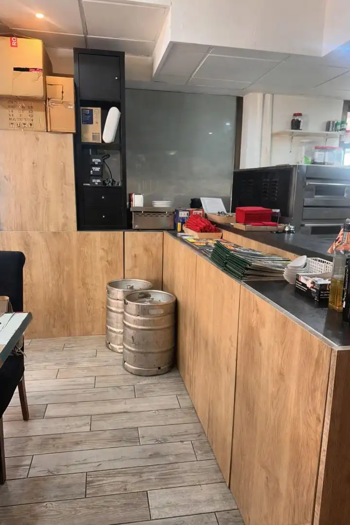 Local comercial en traspàs a Playa de los Boliches
