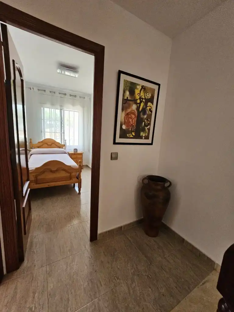 Schlafzimmer von Einfamilien-Reihenhaus zum Verkauf in Calafell mit Klimaanlage, Heizung und Privatgarten
