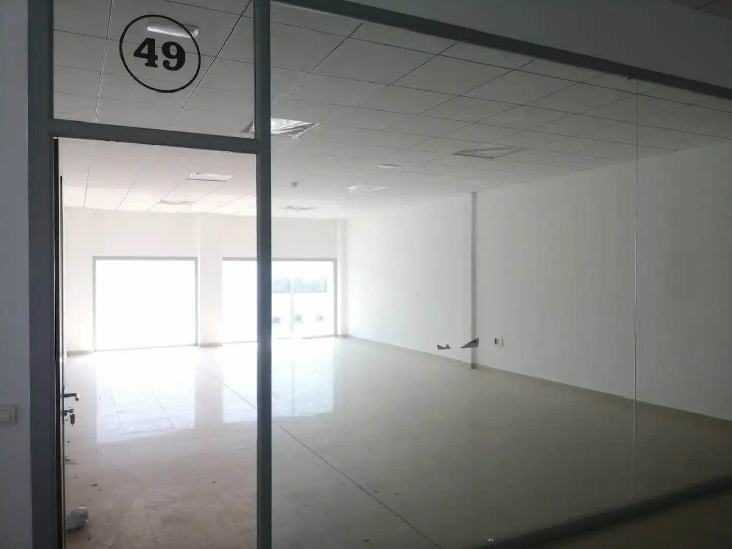 Oficina de alquiler en Bollullos de la Mitación, Sevilla