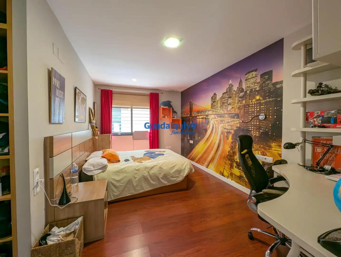 Dormitori de Casa o xalet en venda en Sevilla amb Aire condicionat, Calefacció i Terrassa