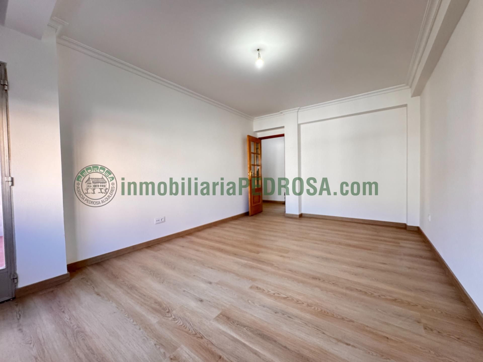 Pis en venda en Pontevedra Capital  amb Calefacció, Traster i Balcó