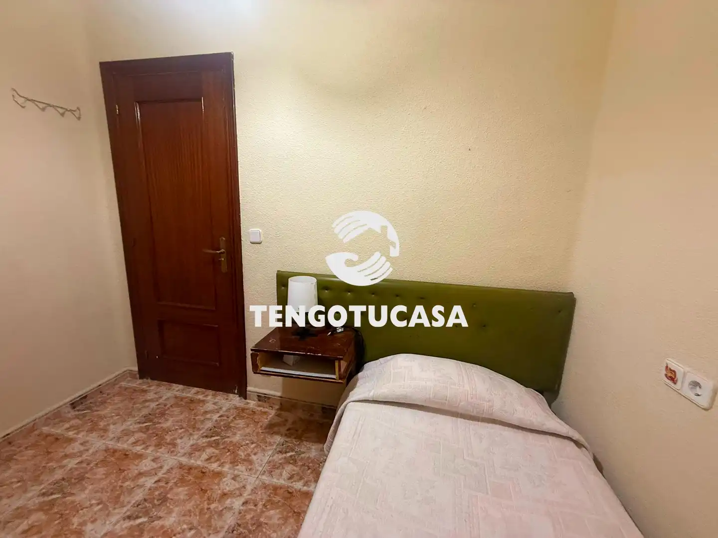 Bedroom of Flat for rent in Madrid
