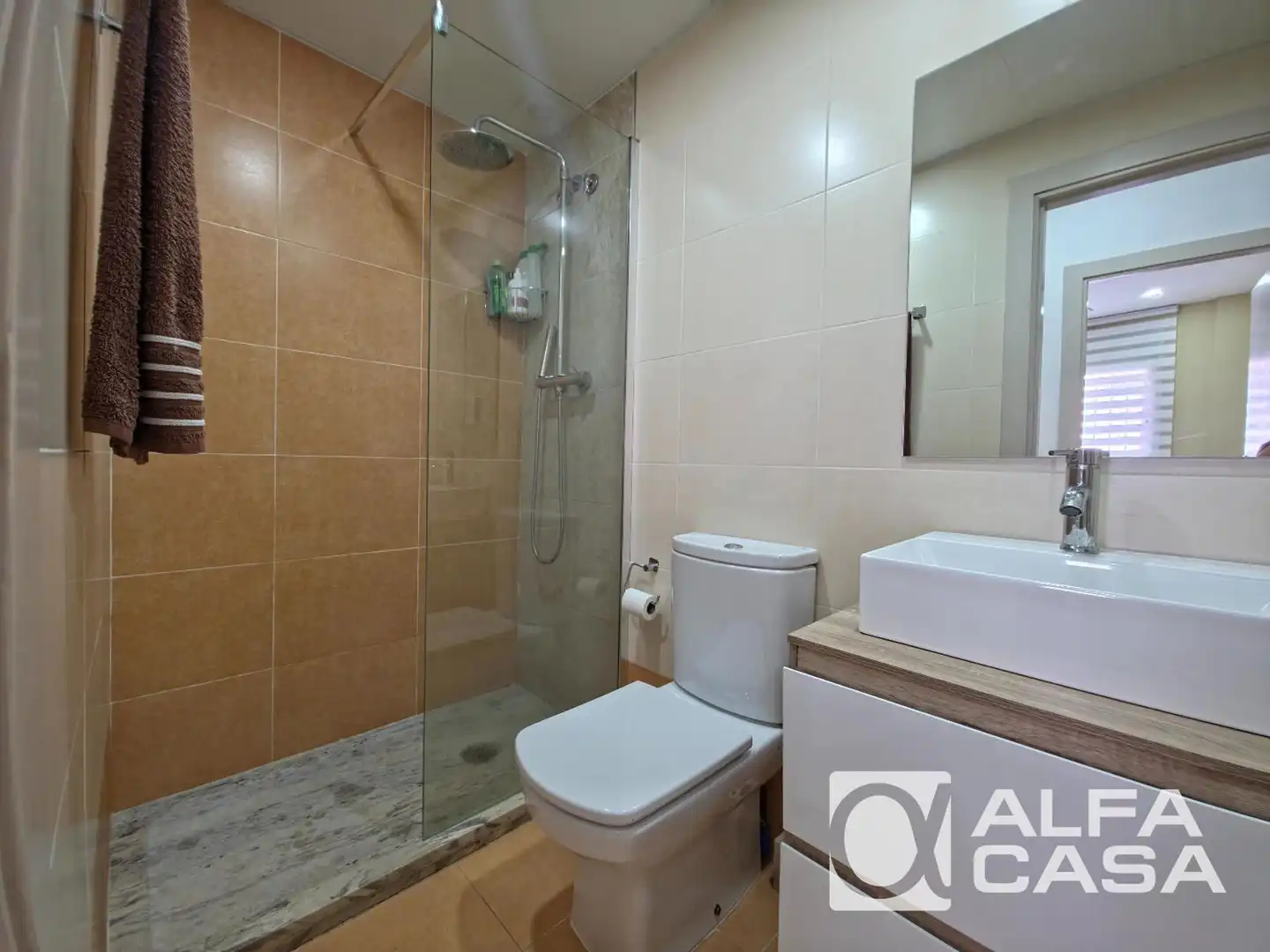 Baño de Piso en venta en Vidreres con Aire acondicionado, Calefacción y Parquet