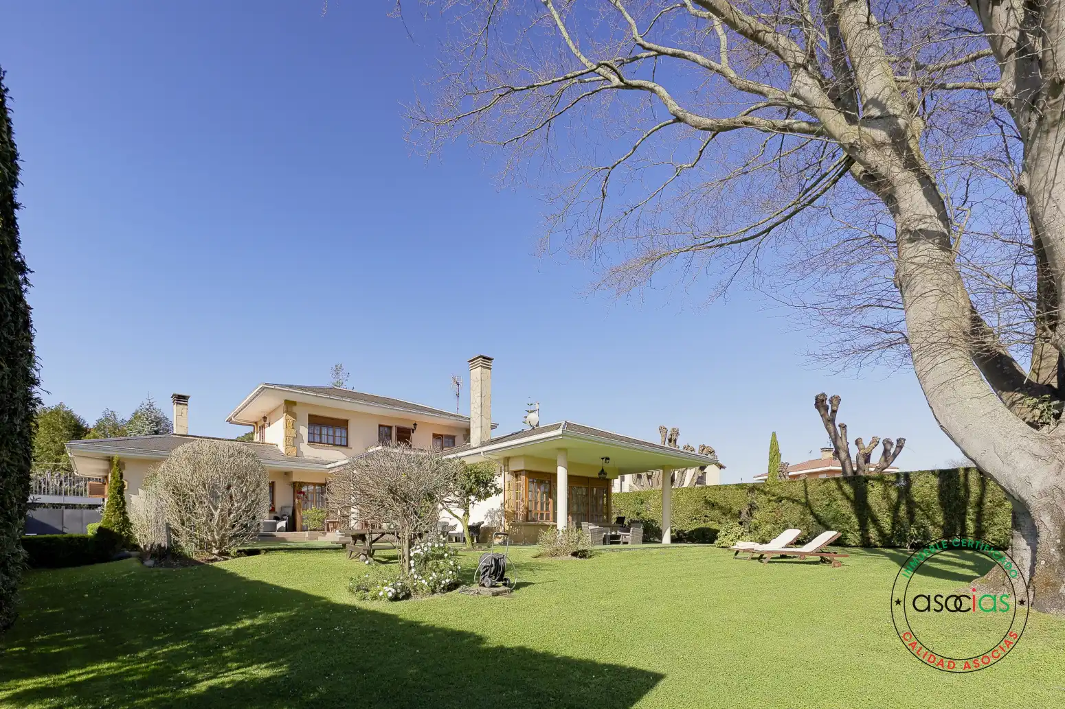 House with garden for sale in Somió - AV PROFESOR PEREZ PIMENTEL 714, imagen 4