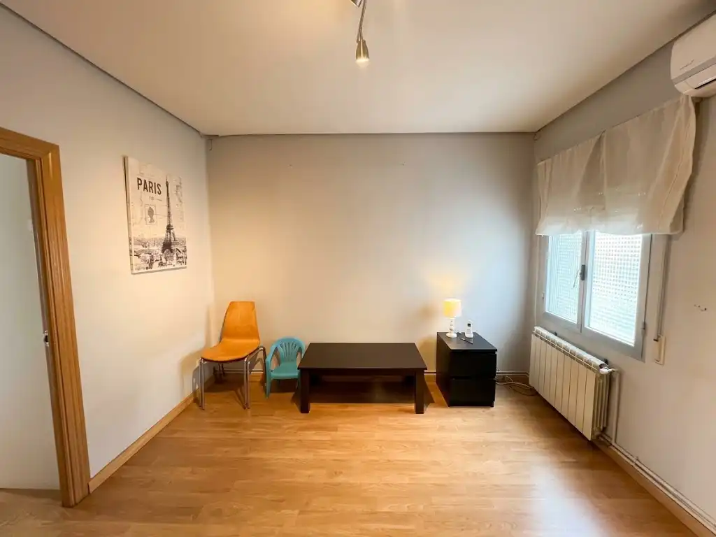 Living room of Flat for sale in Ciudad Lineal