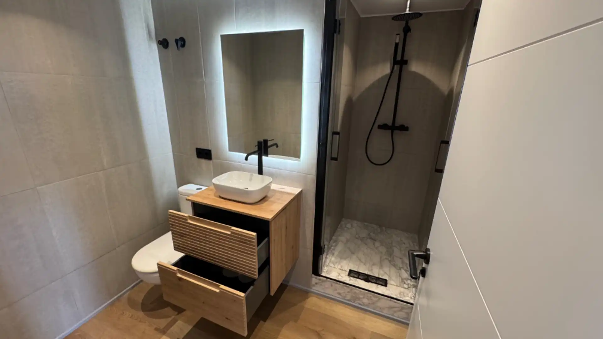 Flat for sale in Carrer Josep Pla, Vista Alegre