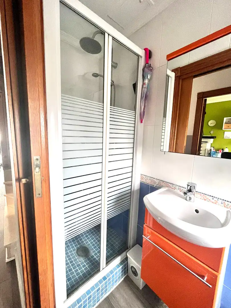 Baño de Casa adosada en venta en Mont-roig del Camp con Aire acondicionado, Calefacción y Terraza