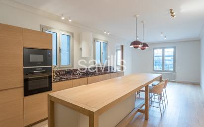 Kitchen of Apartment for sale in  Barcelona Capital  with Terrace