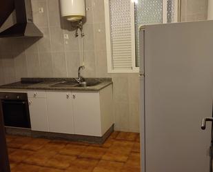 Cuina de Apartament de lloguer en Meis amb Moblat, Forn i Rentadora