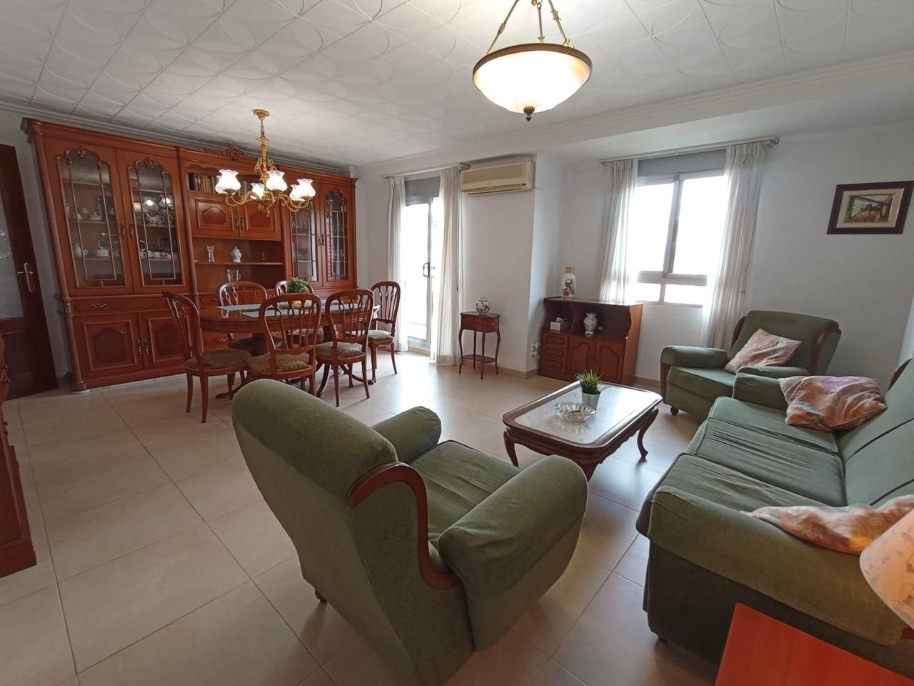 Sala d'estar de Pis de lloguer en  Valencia Capital amb Aire condicionat, Terrassa i Moblat