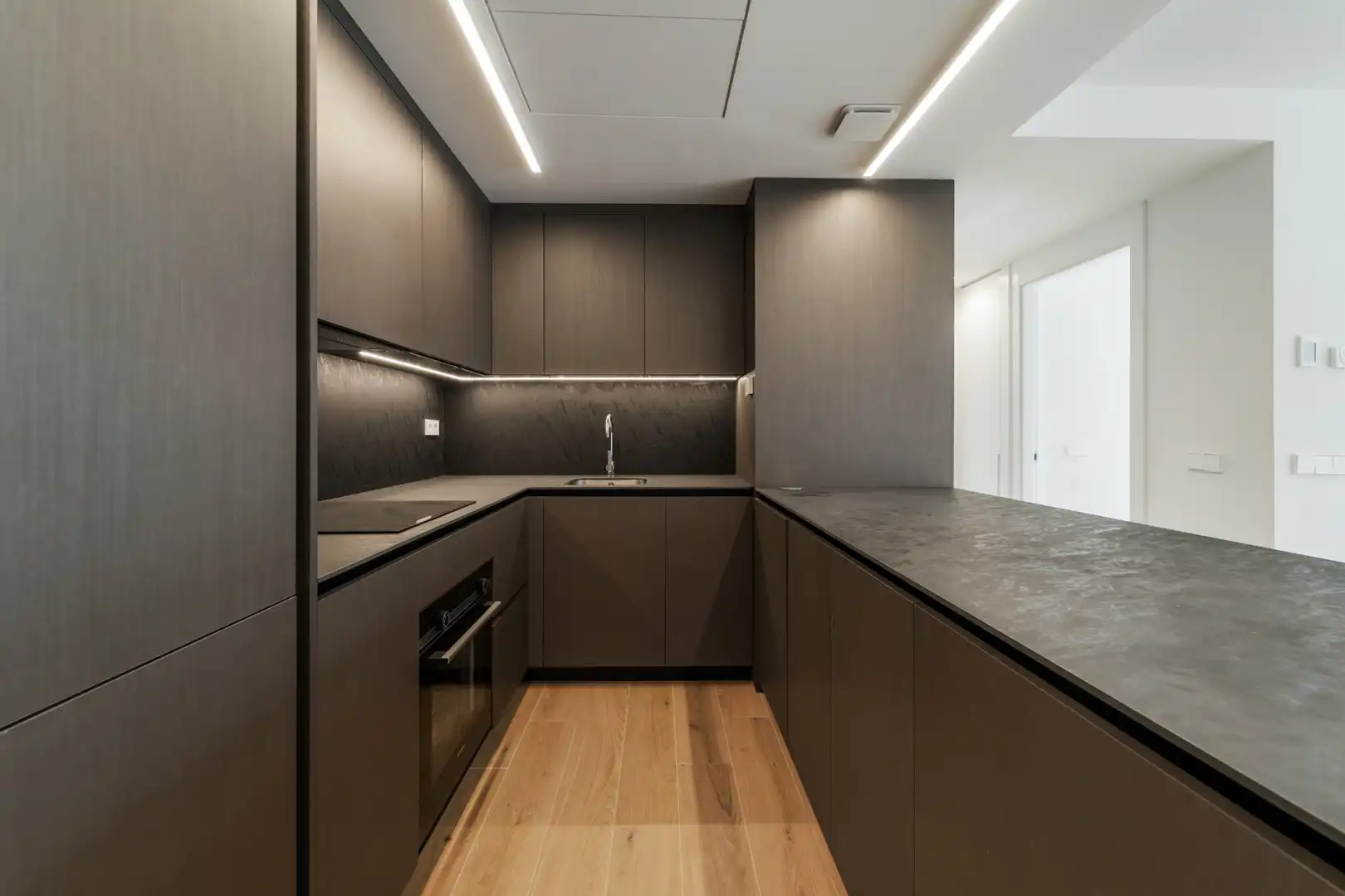 Appartement avec ascenseur à vendre à Avenida Condes de San Isidro 52