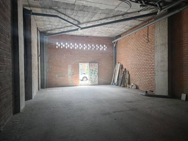 Local comercial en Alquiler en Miribilla