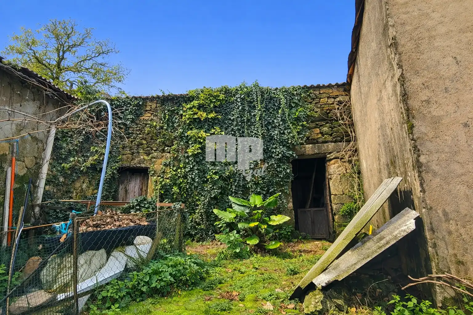 Finca rústica en venda en Redondela