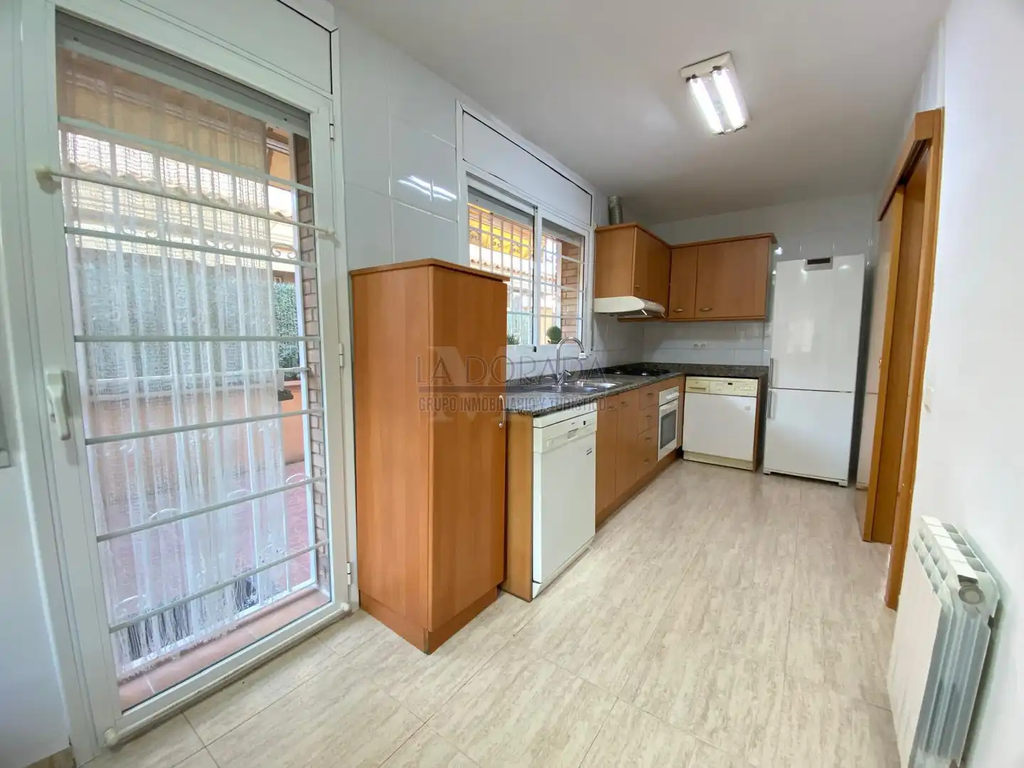 Cocina de Casa adosada en venta en Cambrils con Aire acondicionado, Calefacción y Jardín privado
