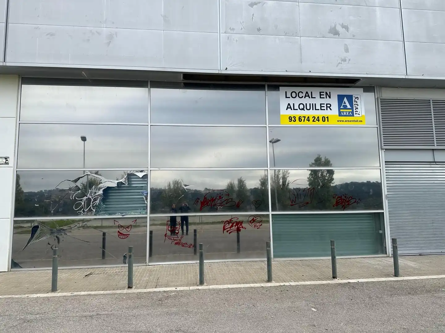Nave industrial in affitto a Avinguda del Tèxtil 42
