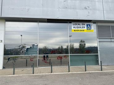 Industriegebäude zur Miete in Avinguda del Tèxtil 42