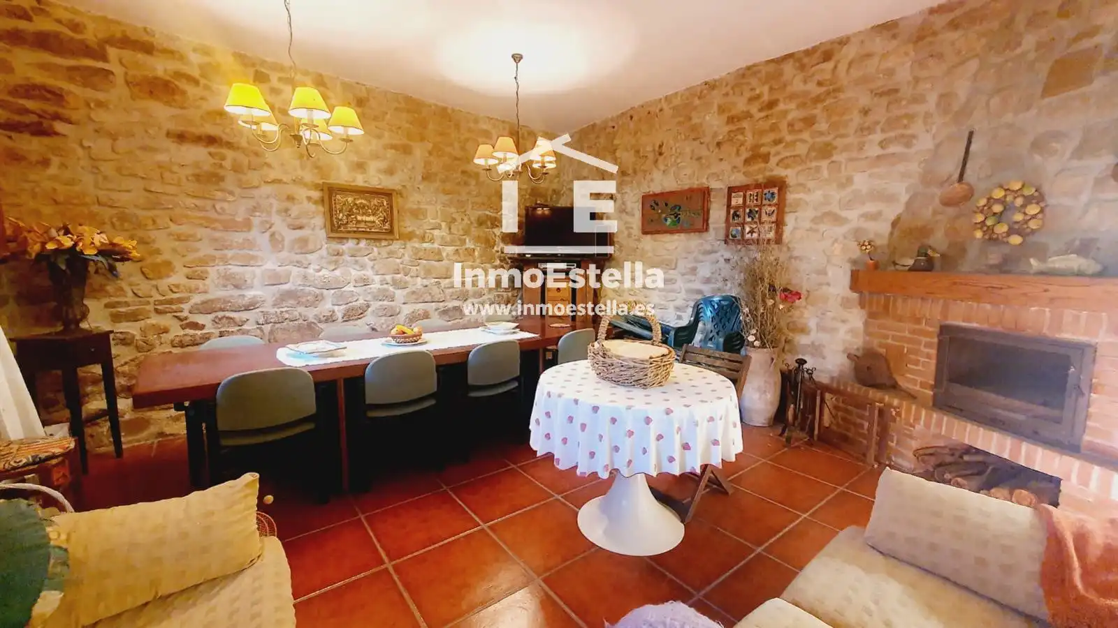 Vista exterior de Casa adosada en venta en Allo con Calefacción, Jardín privado y Terraza