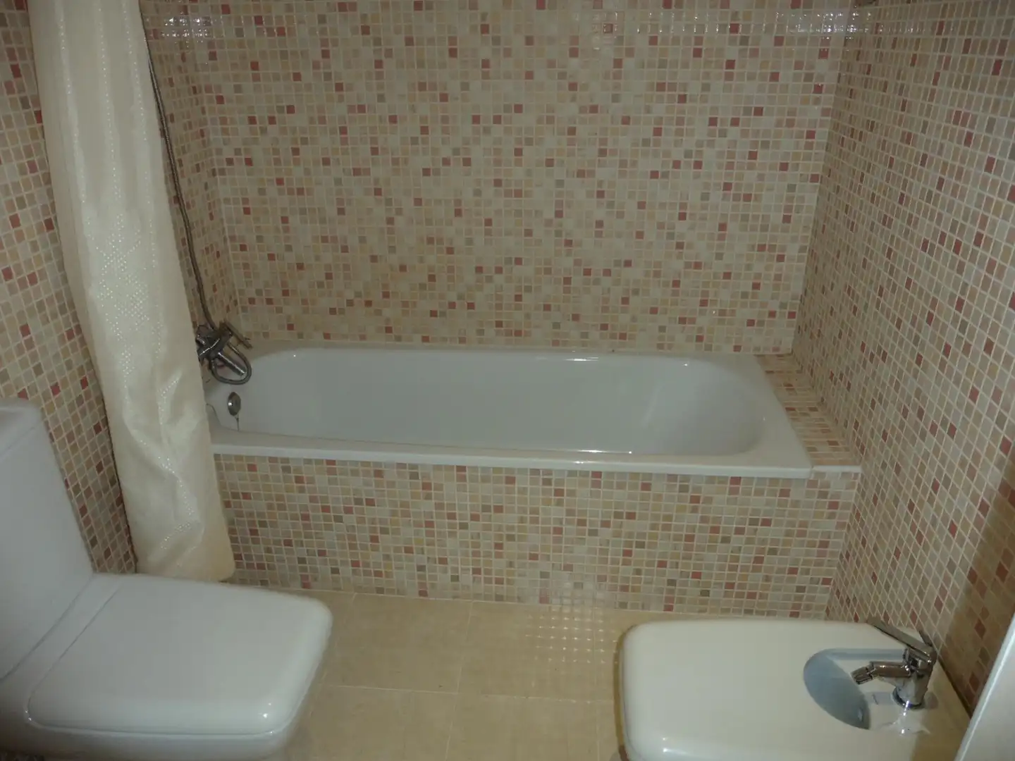 Badezimmer von Dachboden zur Miete in Centro 
