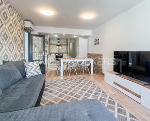 Sala d'estar de Apartament de lloguer en  Valencia Capital amb Aire condicionat i Balcó