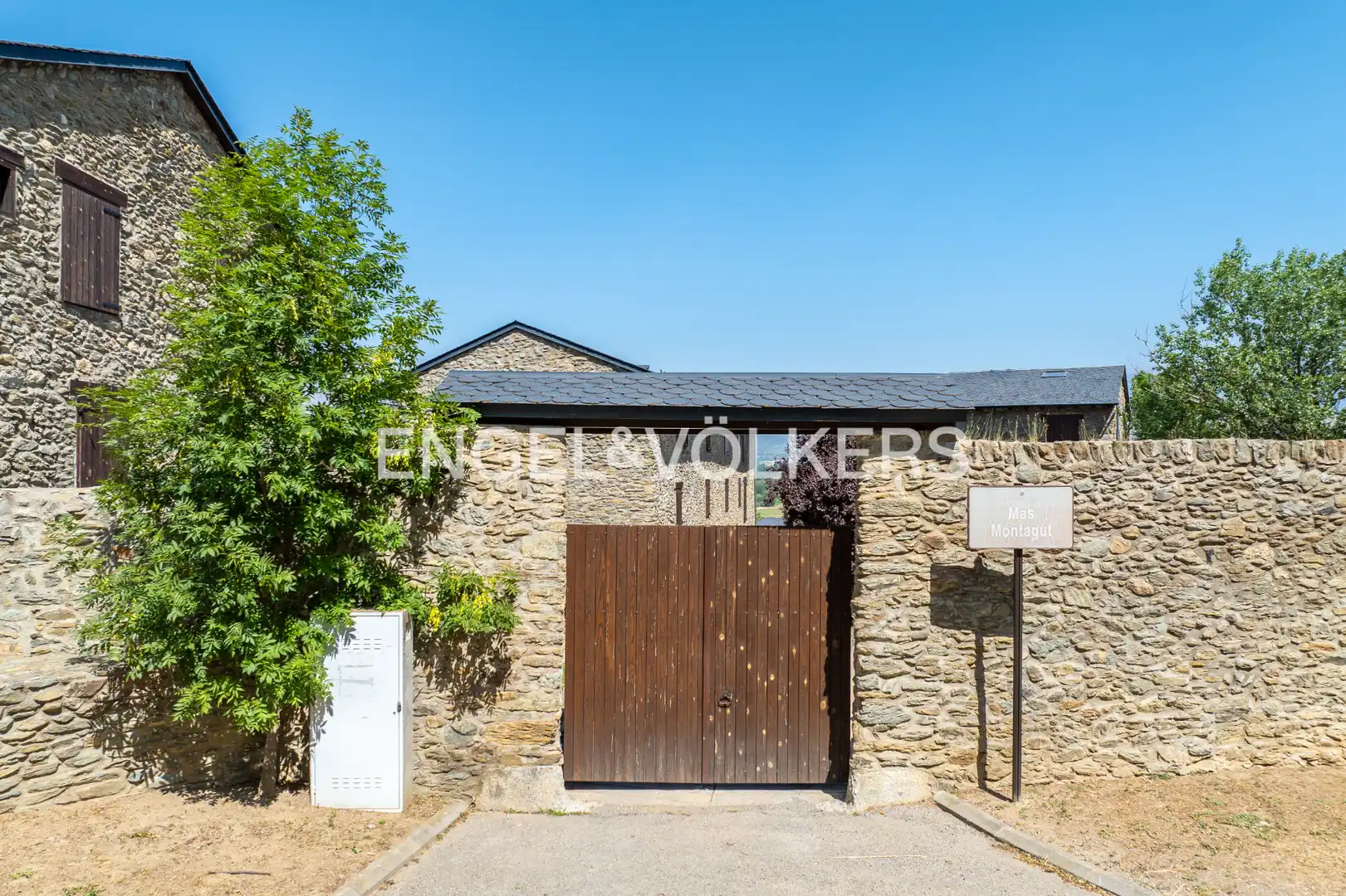 Vista exterior de Casa adosada en venta en Fontanals de Cerdanya con Calefacción, Parquet y Terraza