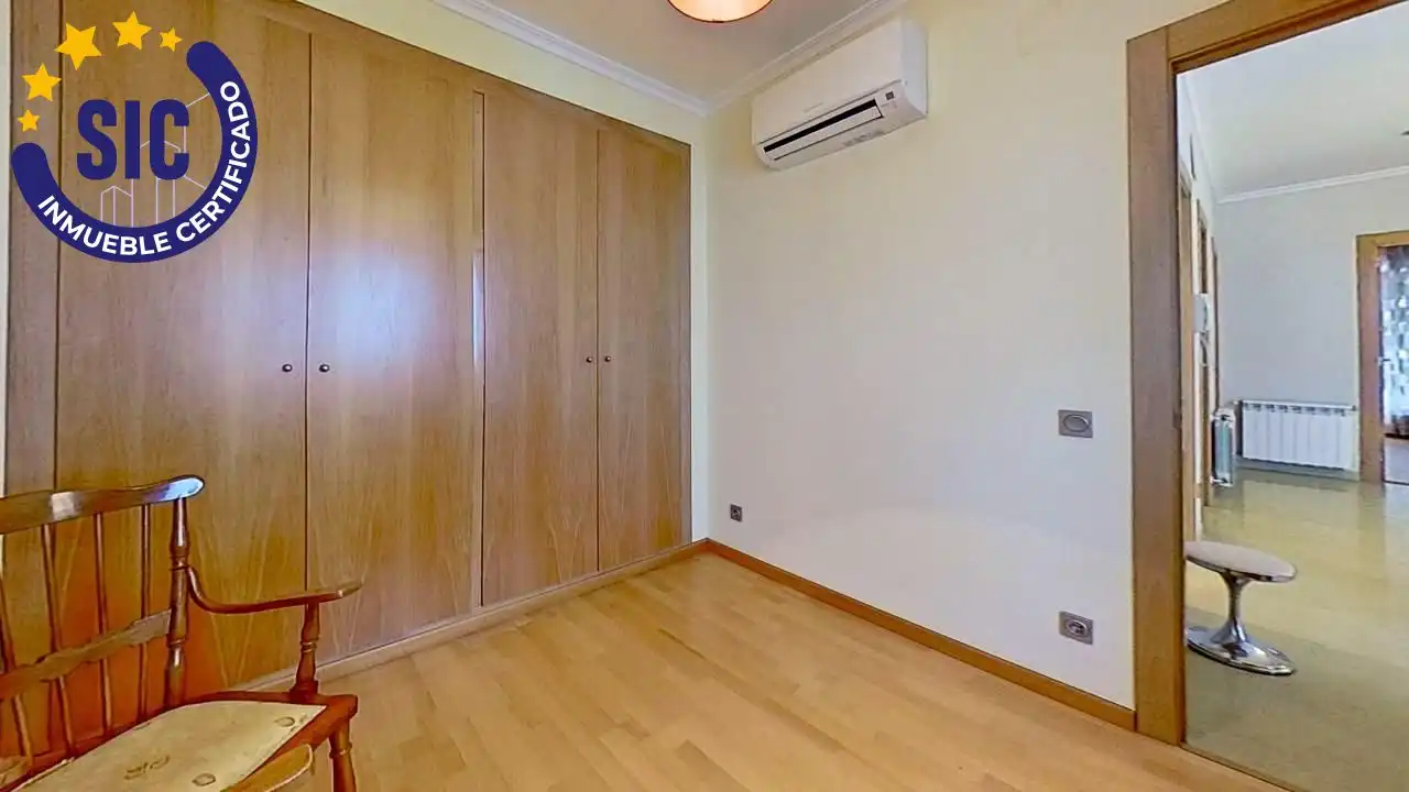 Habitación de Casa o chalet de alquiler en Chiva con Calefacción y Terraza