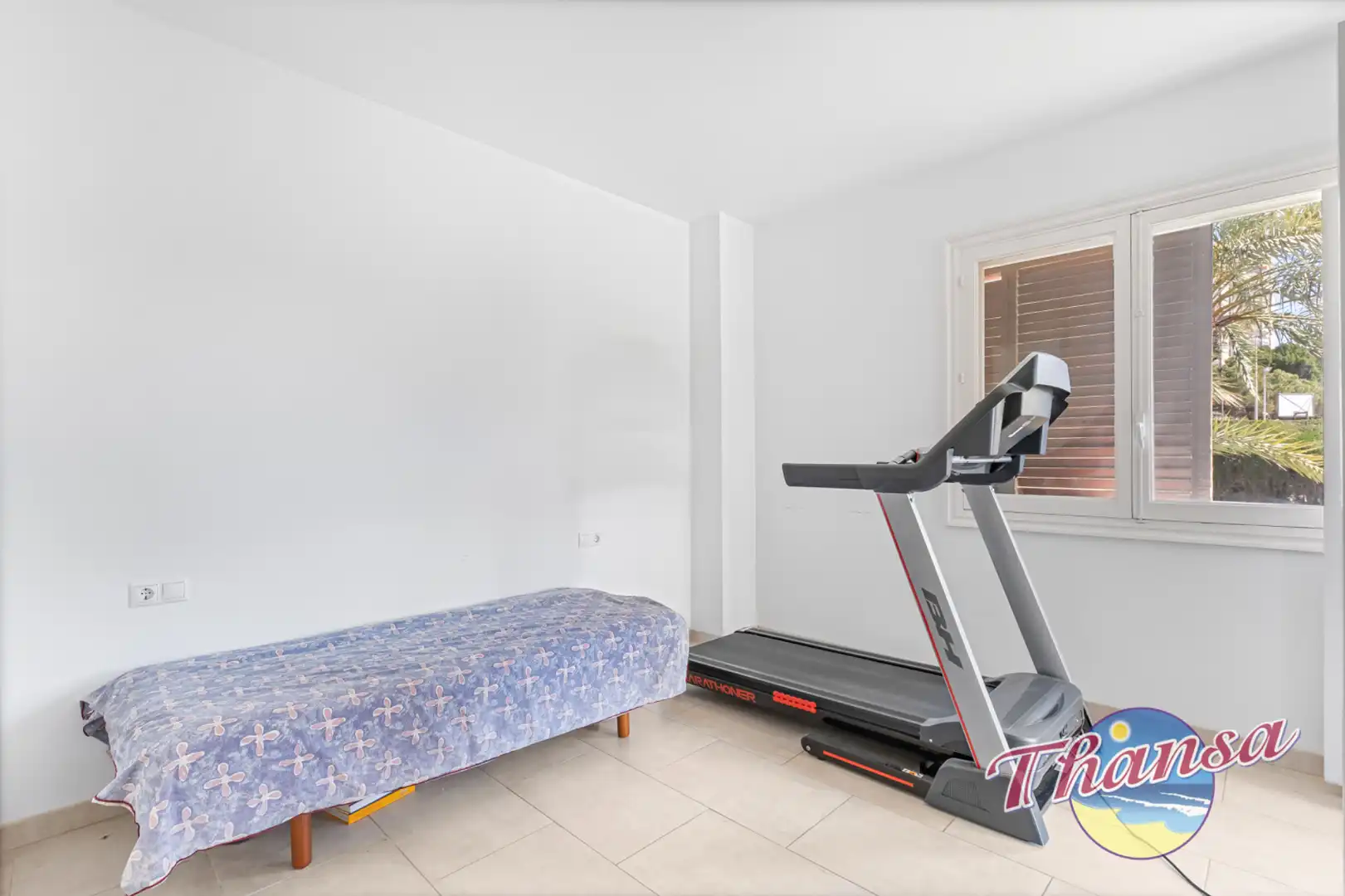 Habitación de Casa o chalet en venta en Alicante / Alacant con Aire acondicionado, Calefacción y Jardín privado
