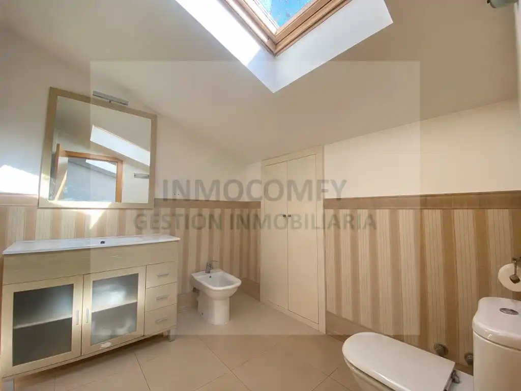 Baño de Dúplex en venta en La Bisbal d'Empordà