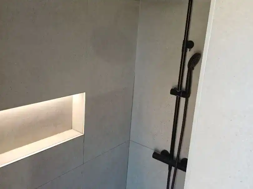 Bany de Pis en venda en Pravia