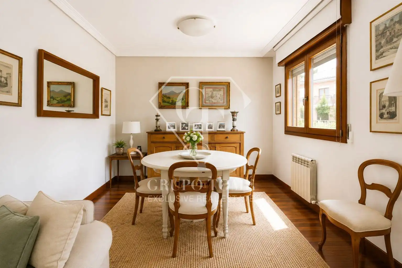 Comedor de Planta baja en venta en Donostia - San Sebastián  con Calefacción, Jardín privado y Terraza