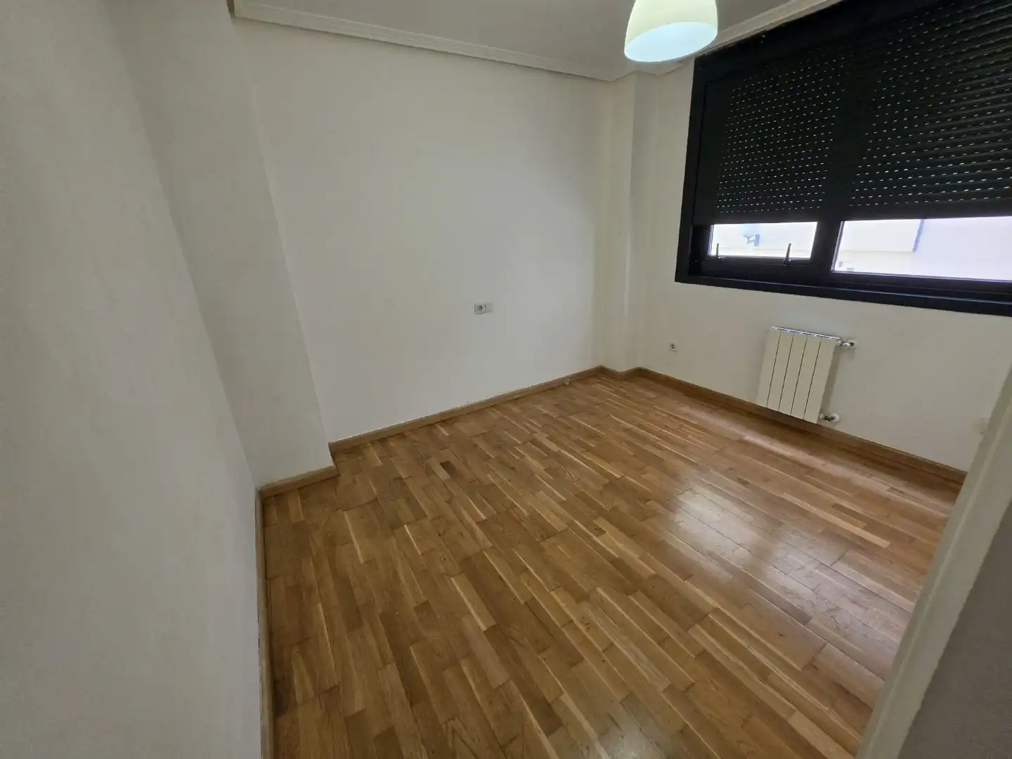 Habitación de Piso de alquiler en A Coruña Capital  con Calefacción