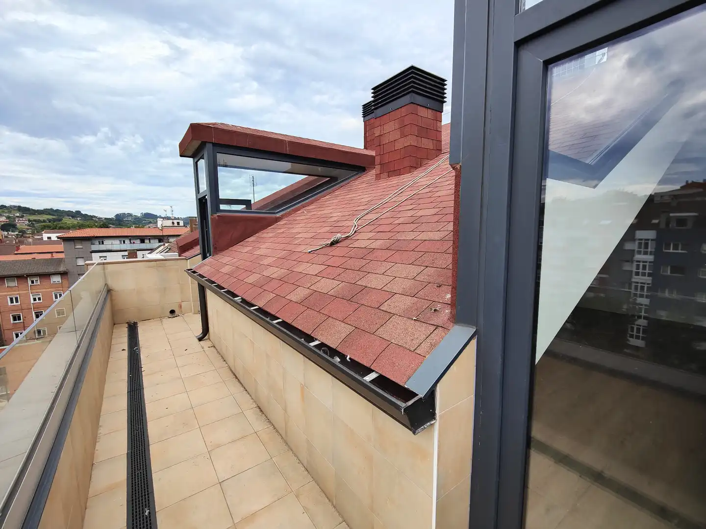 Terraza de Ático en venta en Gijón  con Calefacción, Parquet y Terraza