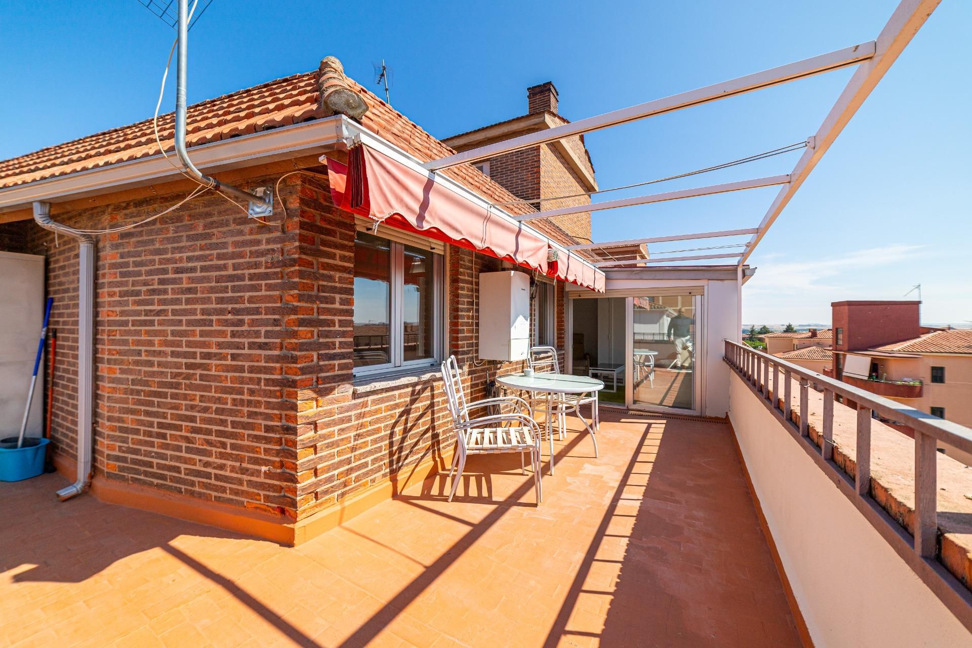 Terraza de Ático de alquiler en Zamora Capital  con Calefacción y Terraza
