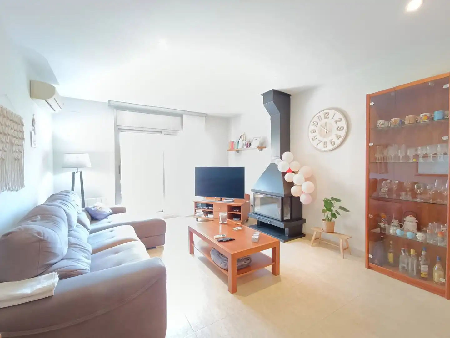 Sala de estar de Casa o chalet en venta en Badalona con Aire acondicionado, Calefacción y Jardín privado