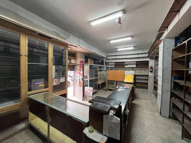 Local comercial en Alquiler en Calle de Villabáñez, 29 en Pajarillos Bajos