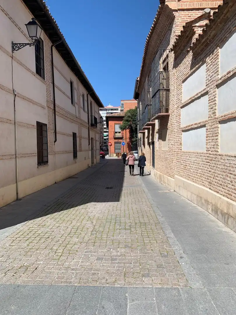 Vista exterior de Apartament en venda en Alcalá de Henares